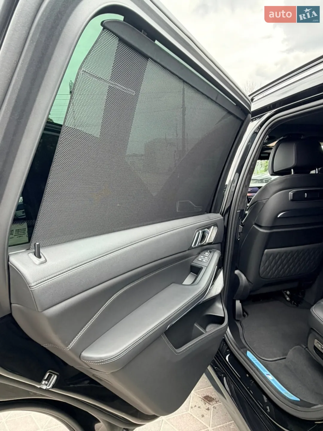 2025 BMW X7 - мініатюра 20