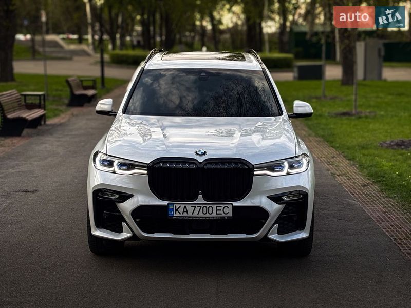 Внедорожник / Кроссовер BMW X7 2022 в Киеве