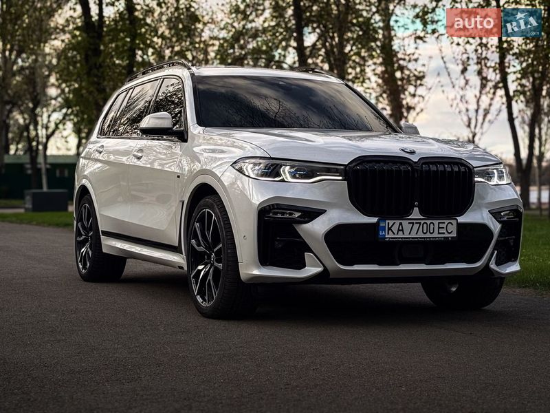 Внедорожник / Кроссовер BMW X7 2022 в Киеве