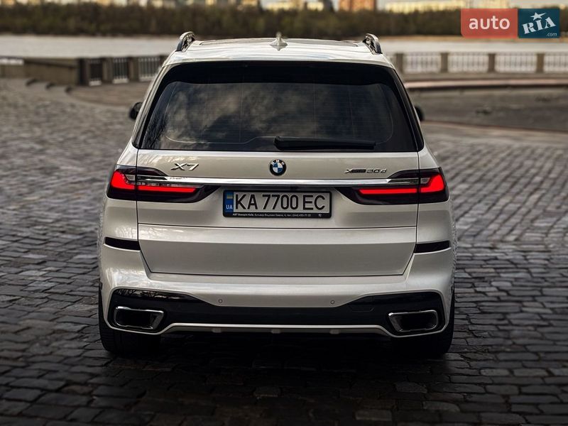 Внедорожник / Кроссовер BMW X7 2022 в Киеве