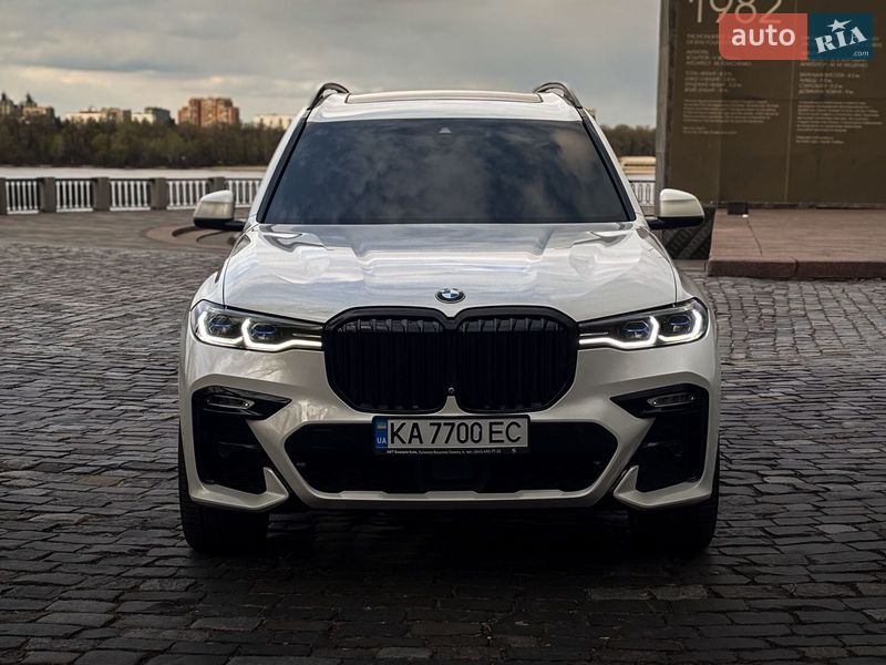 Внедорожник / Кроссовер BMW X7 2022 в Киеве