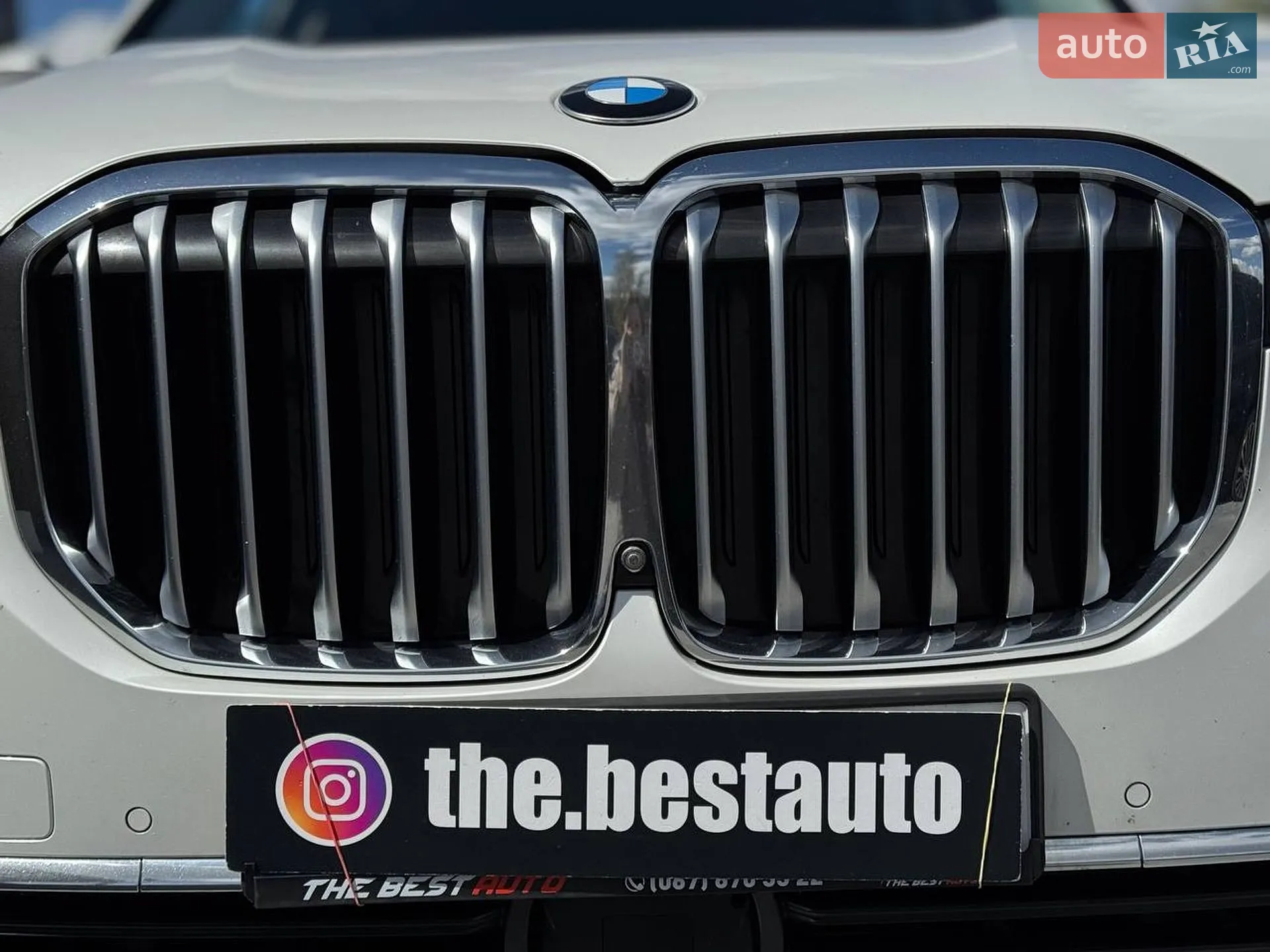 2020 BMW X7 - мініатюра 16