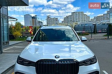 Внедорожник / Кроссовер BMW X7 2021 в Киеве