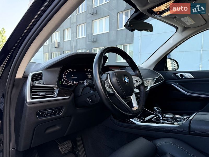 Внедорожник / Кроссовер BMW X7 2021 в Одессе