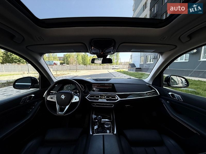 Внедорожник / Кроссовер BMW X7 2021 в Одессе