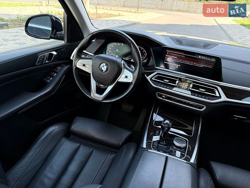 Внедорожник / Кроссовер BMW X7 2021 в Одессе
