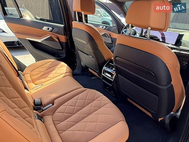 Внедорожник / Кроссовер BMW X7 2024 в Запорожье
