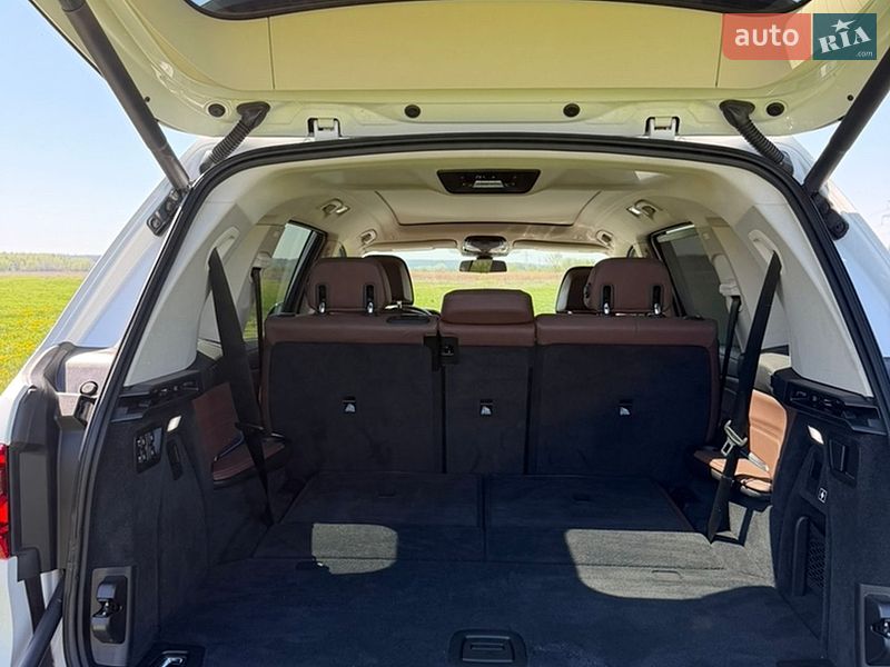 Внедорожник / Кроссовер BMW X7 2019 в Черкассах