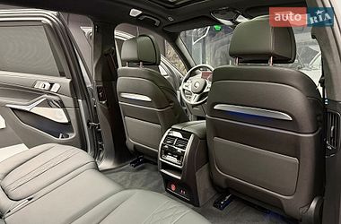 Внедорожник / Кроссовер BMW X7 2023 в Киеве
