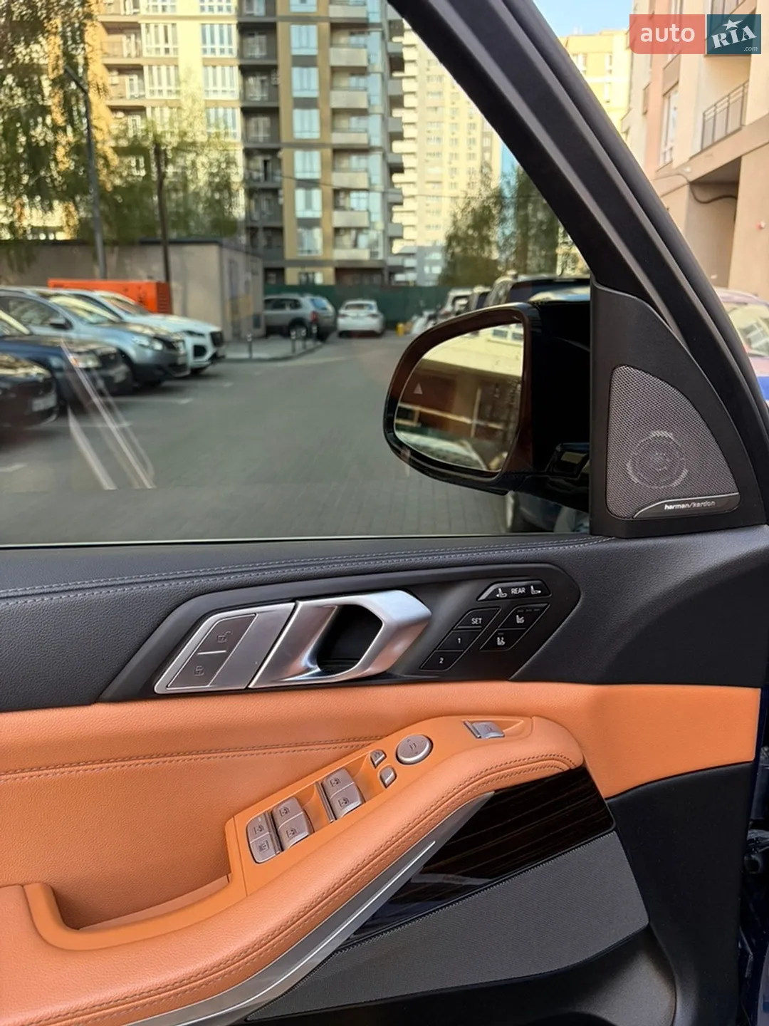 2020 BMW X7 - мініатюра 18