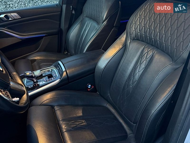 Внедорожник / Кроссовер BMW X7 2020 в Черновцах