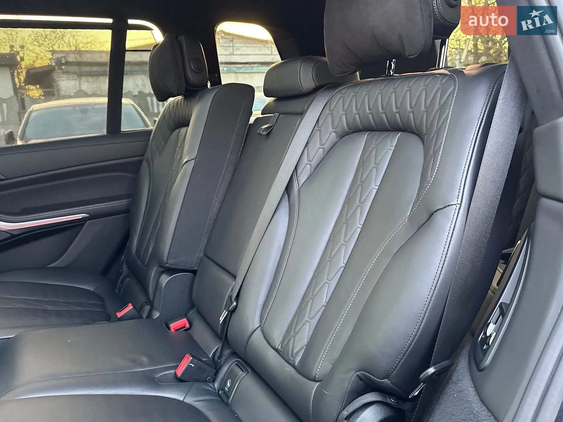 2019 BMW X7 - мініатюра 93