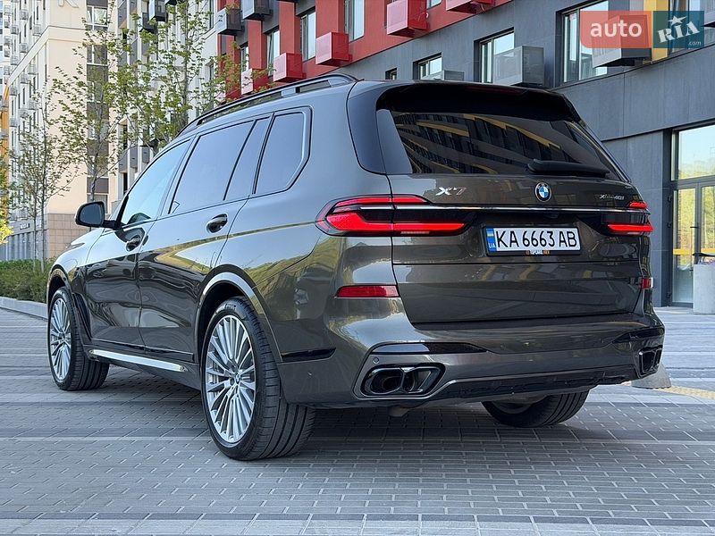 Внедорожник / Кроссовер BMW X7 2024 в Киеве