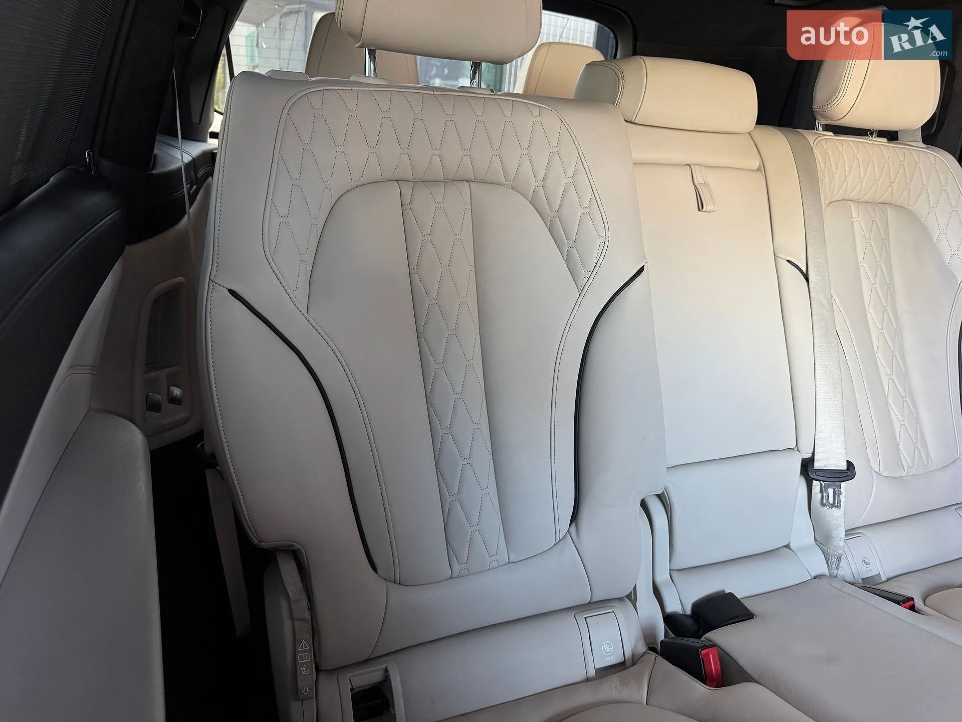 2019 BMW X7 - мініатюра 44