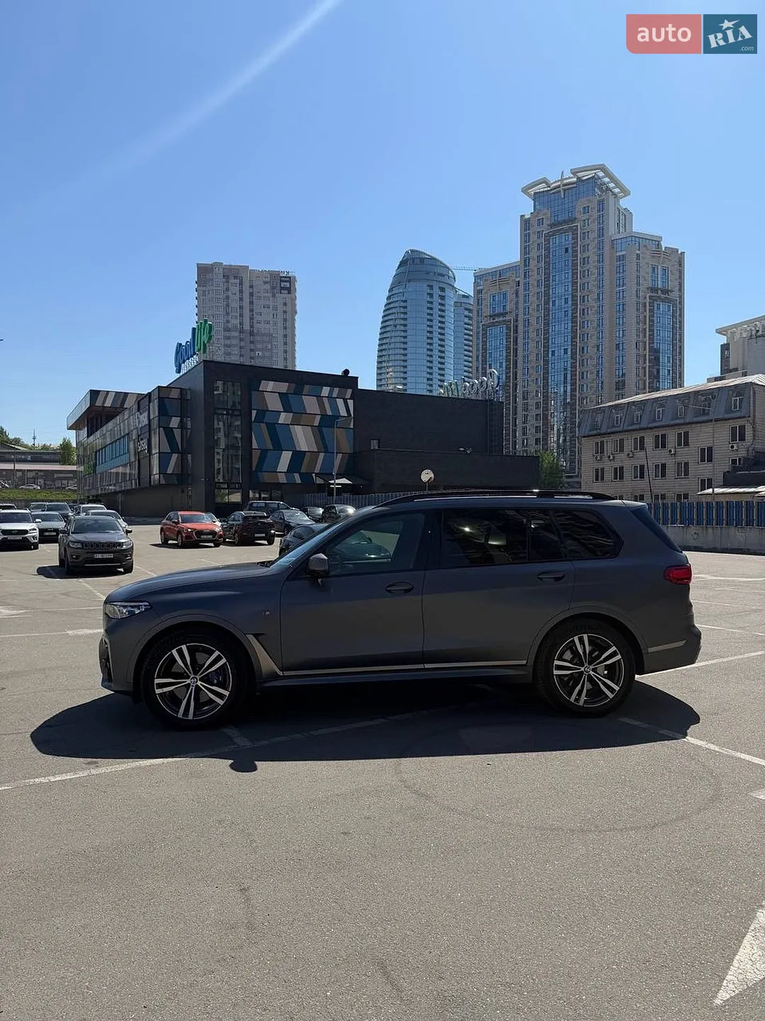 2020 BMW X7 - фото 1