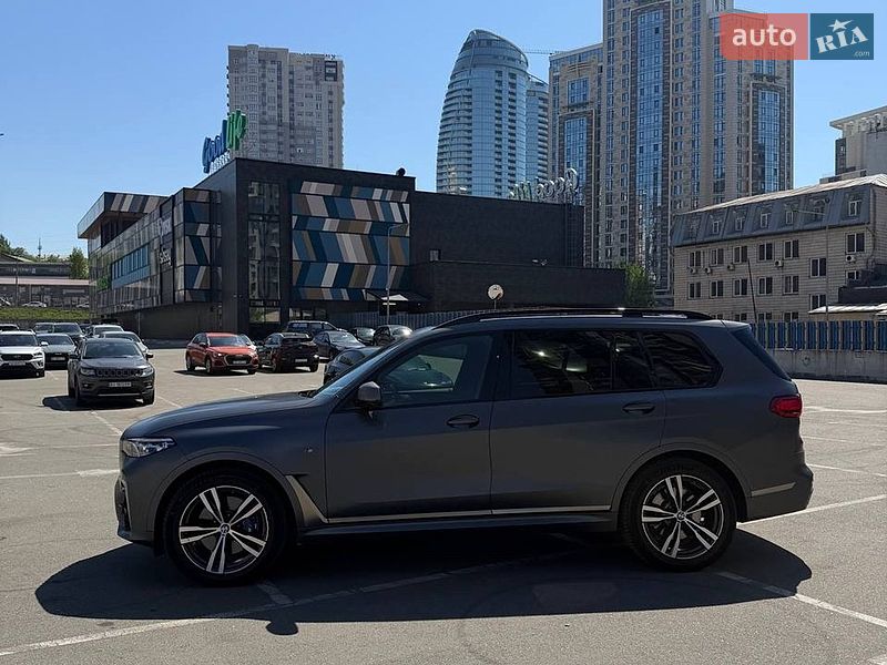 Внедорожник / Кроссовер BMW X7 2020 в Киеве