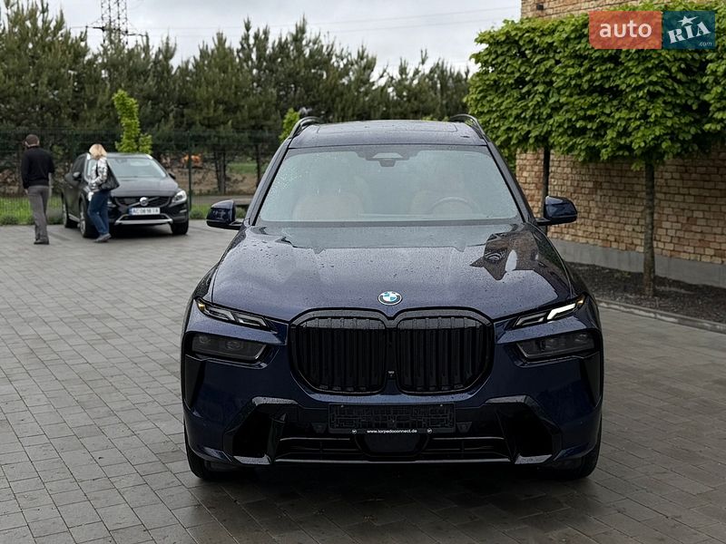 Внедорожник / Кроссовер BMW X7 2023 в Луцке
