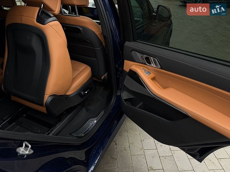 Внедорожник / Кроссовер BMW X7 2023 в Луцке