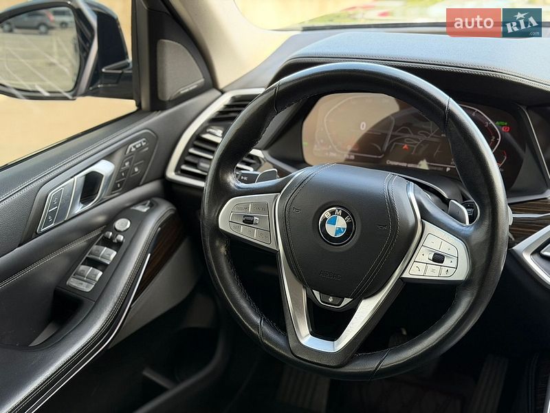 Внедорожник / Кроссовер BMW X7 2020 в Киеве