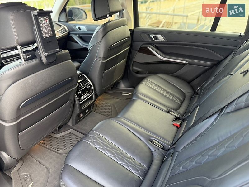 Внедорожник / Кроссовер BMW X7 2020 в Киеве