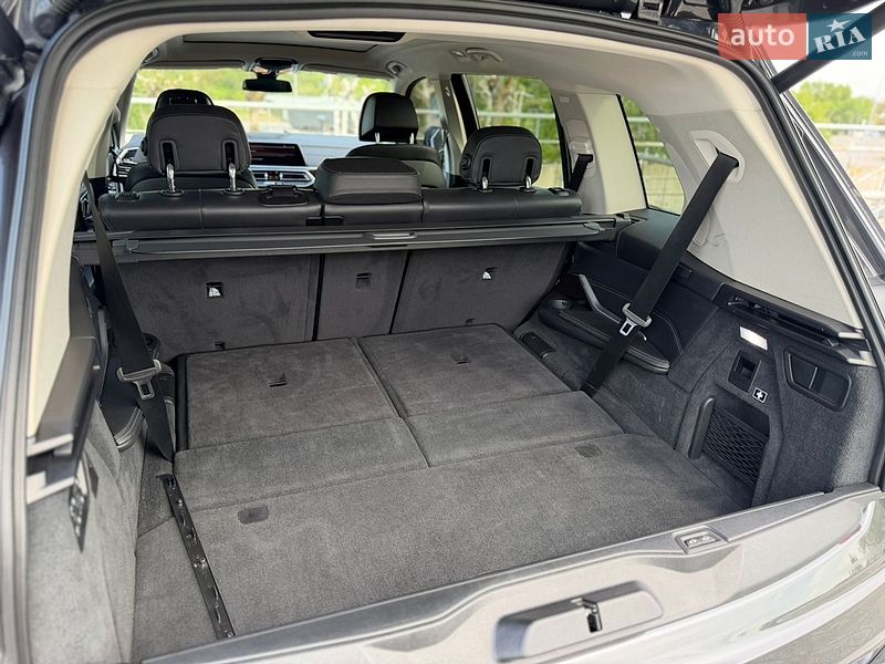 Внедорожник / Кроссовер BMW X7 2020 в Киеве