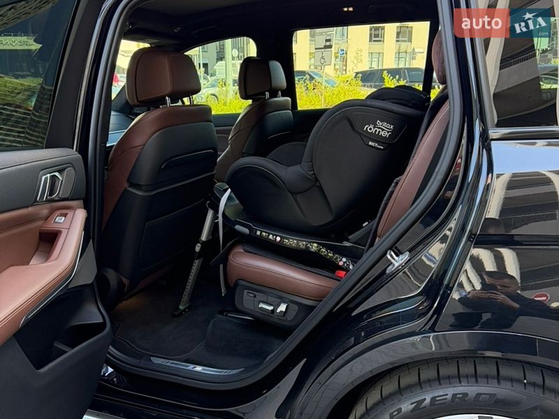 Позашляховик / Кросовер BMW X7 2020 в Києві фото 9 Позашляховик / Кросовер BMW X7 2020 в Києві