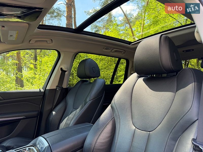 Внедорожник / Кроссовер BMW X7 2020 в Киеве