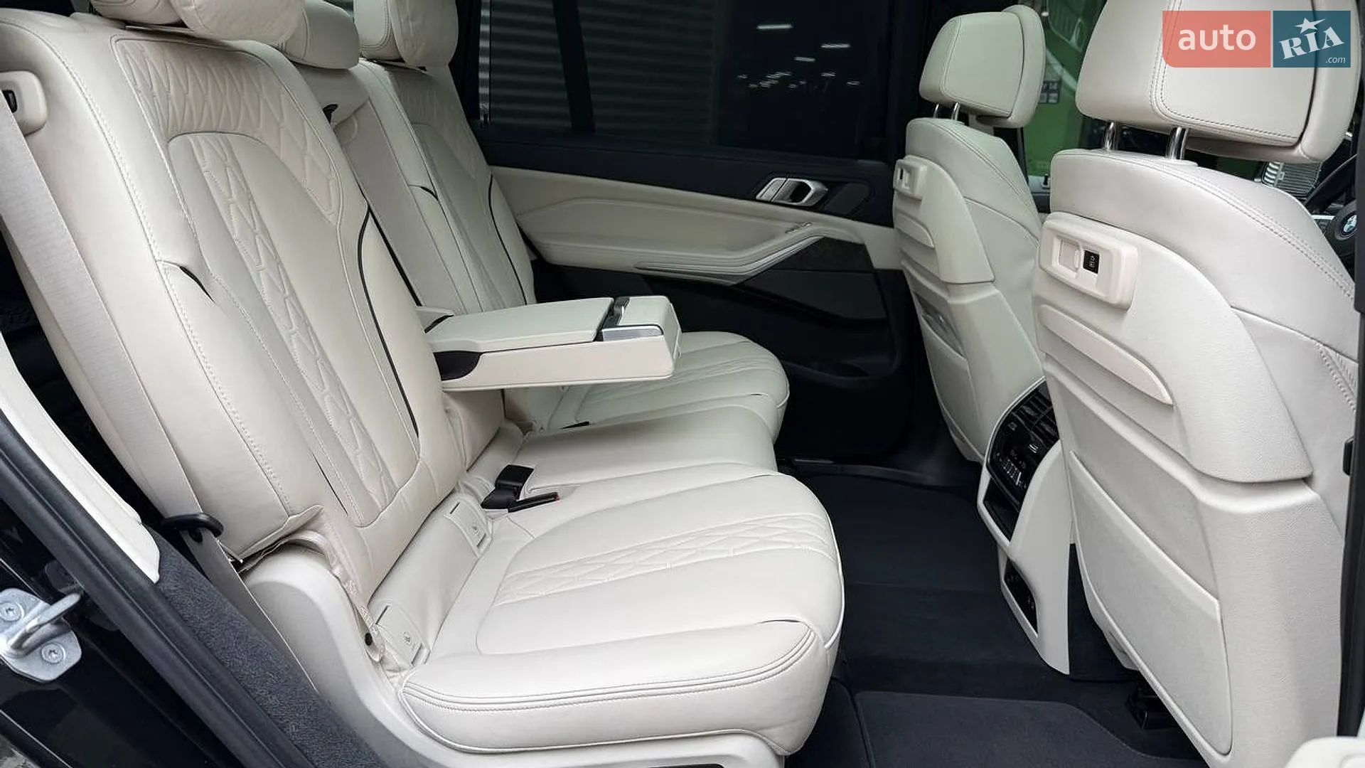 2022 BMW X7 - мініатюра 17