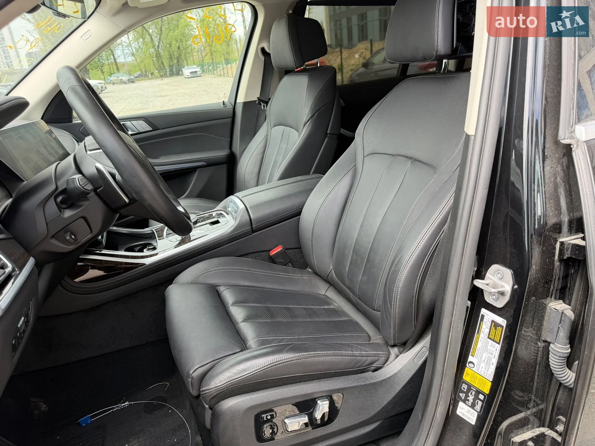 2021 BMW X7 - мініатюра 8