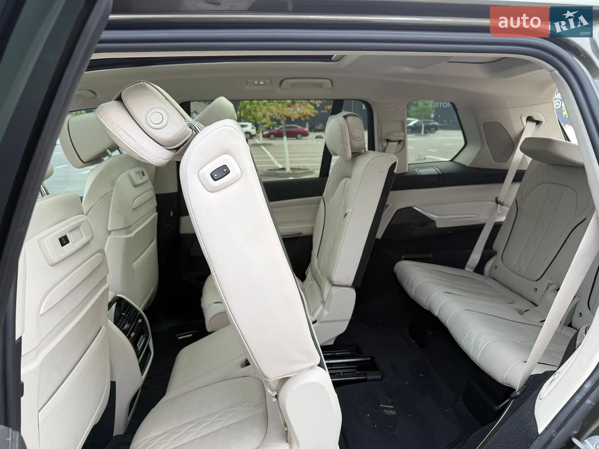 2019 BMW X7 - мініатюра 43