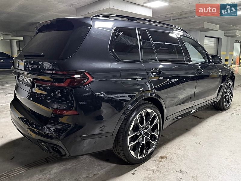 Внедорожник / Кроссовер BMW X7 2024 в Киеве