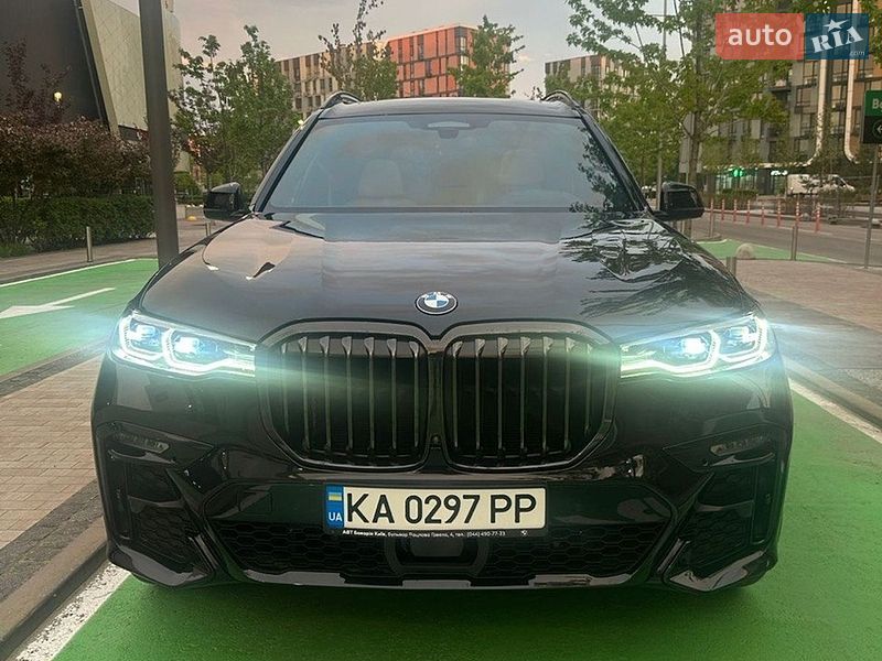 Внедорожник / Кроссовер BMW X7 2021 в Киеве