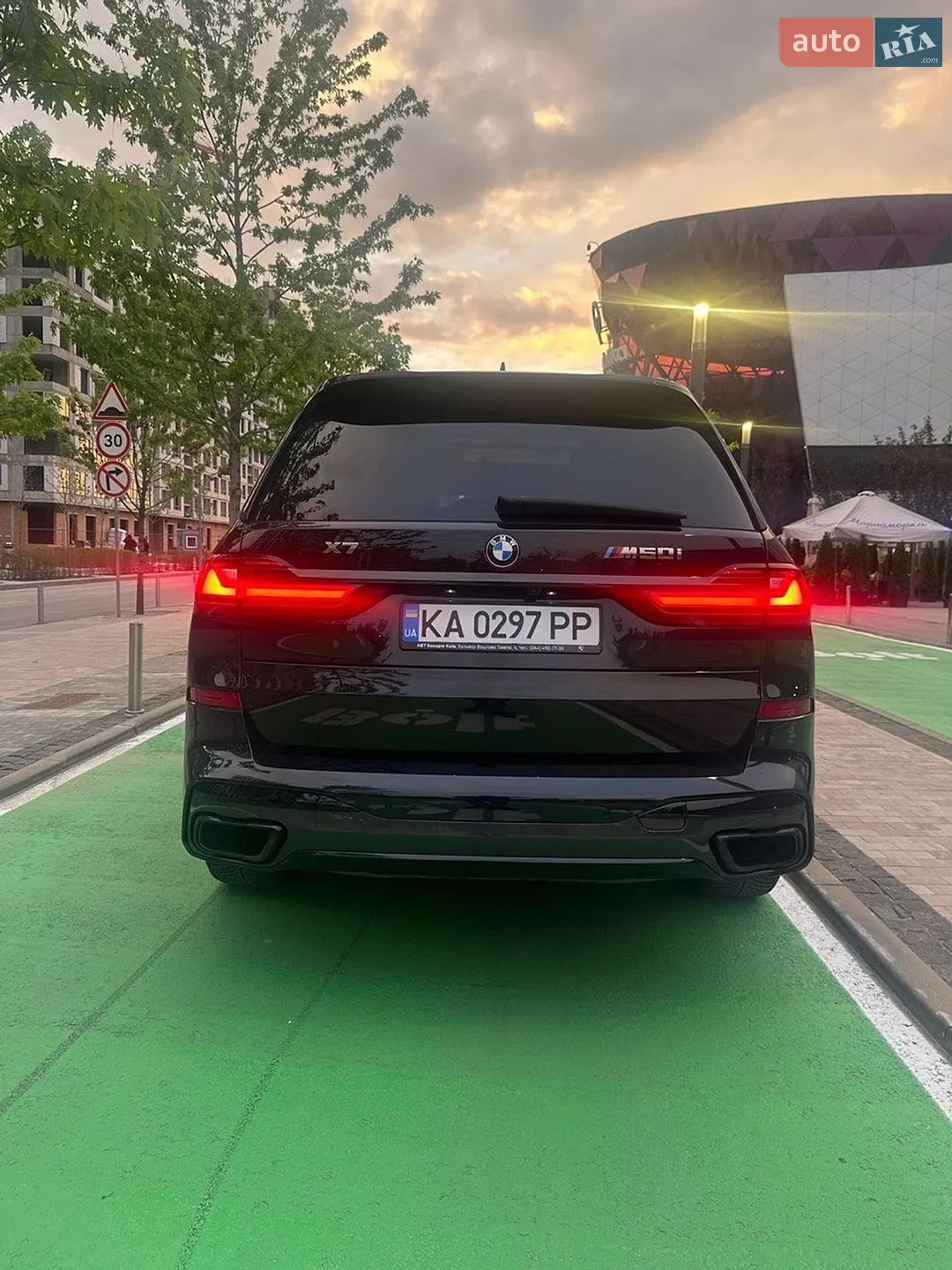 2021 BMW X7 - мініатюра 7