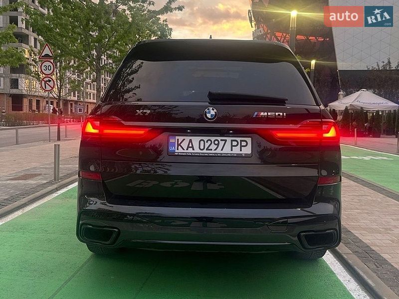 Внедорожник / Кроссовер BMW X7 2021 в Киеве