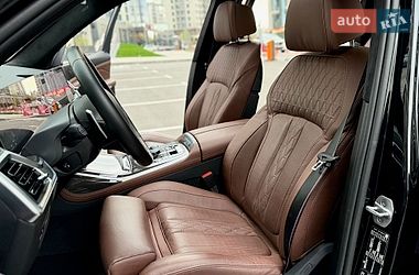 Внедорожник / Кроссовер BMW X7 2024 в Киеве