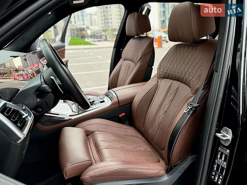 Внедорожник / Кроссовер BMW X7 2024 в Киеве