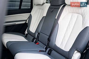 Внедорожник / Кроссовер BMW X7 2023 в Одессе