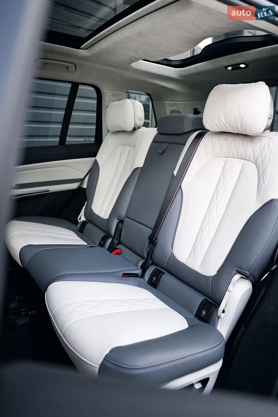 2023 BMW X7 - мініатюра 29