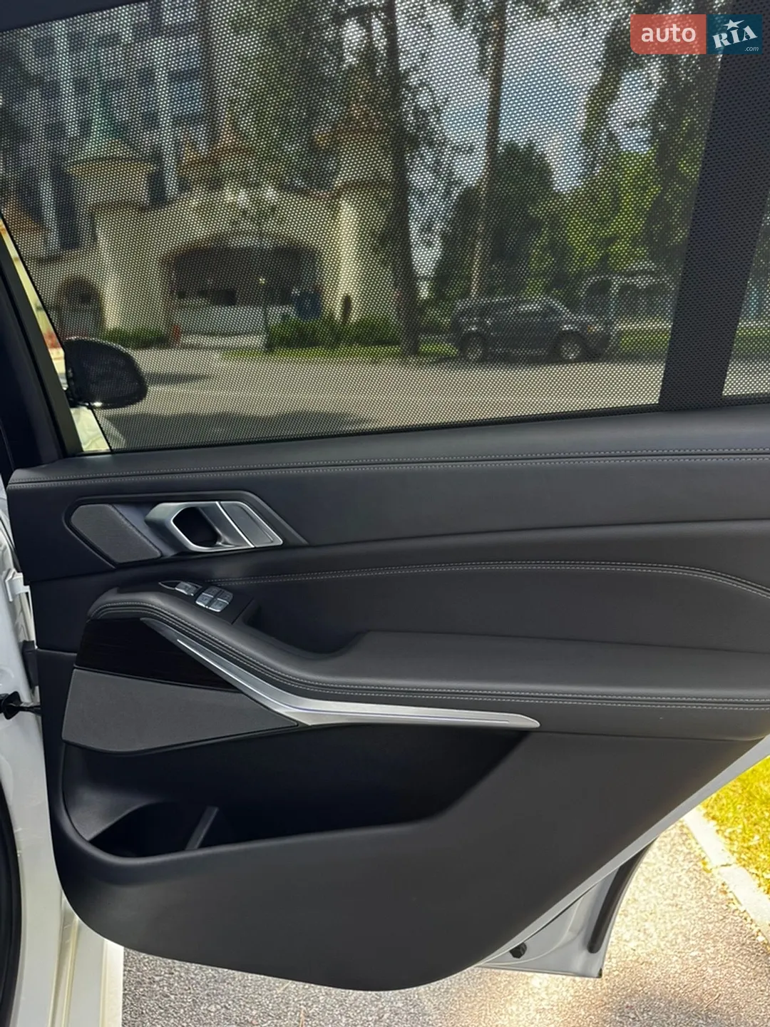 2020 BMW X7 - мініатюра 16