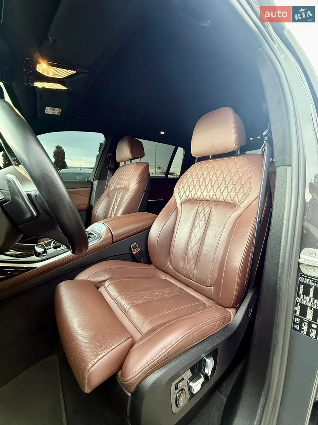 2022 BMW X7 - мініатюра 12