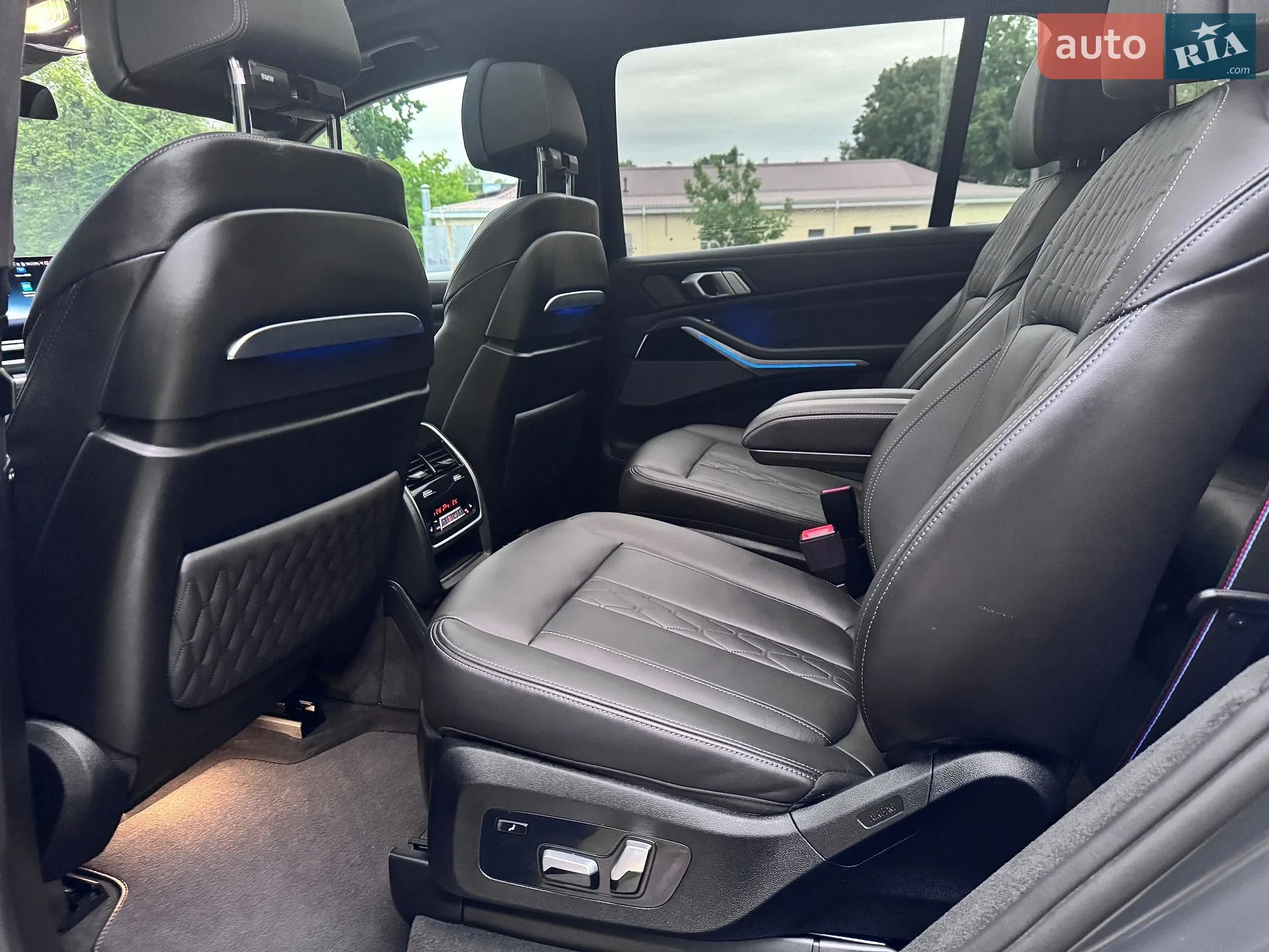 2023 BMW X7 - мініатюра 44