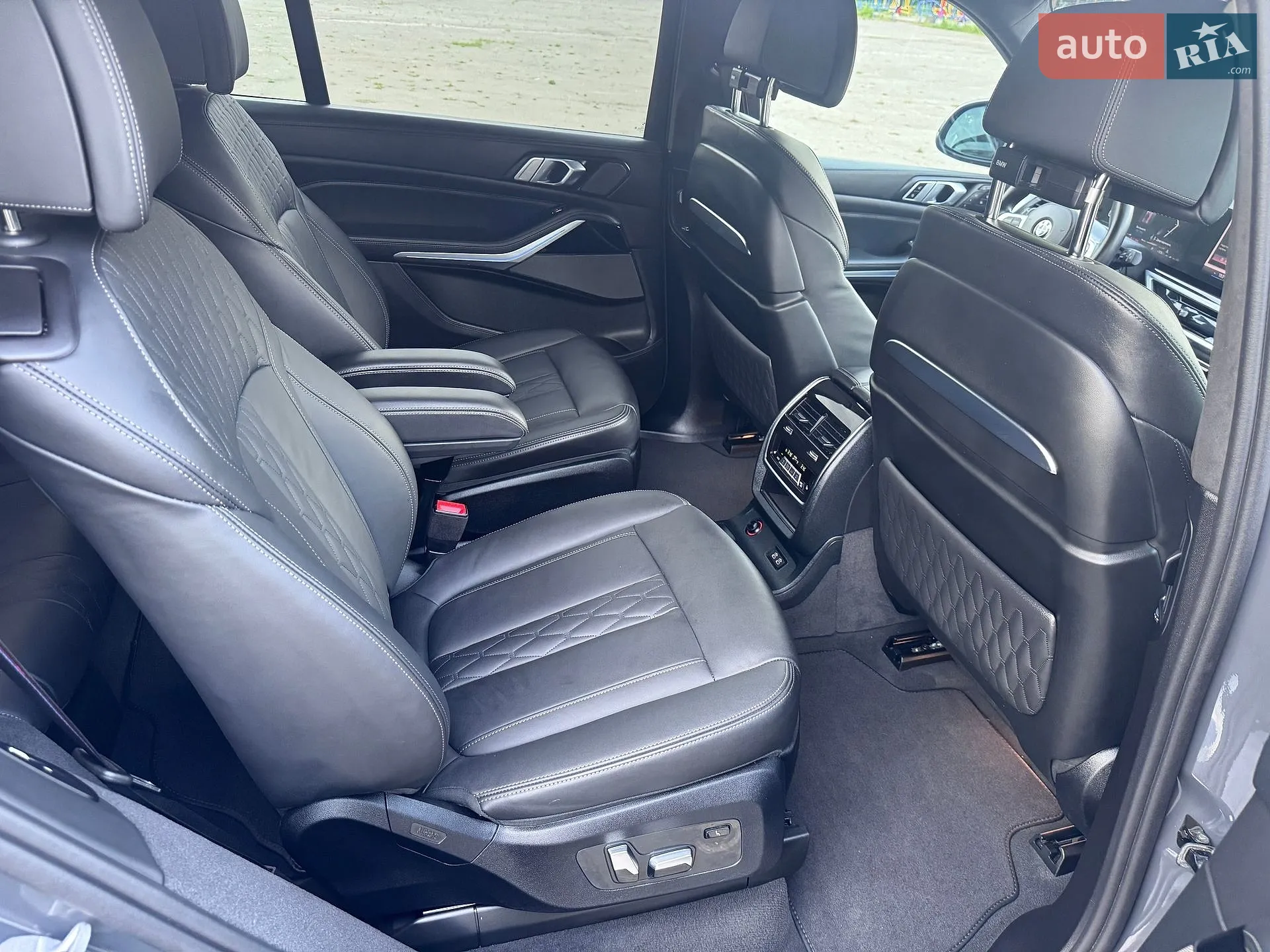 2023 BMW X7 - мініатюра 71