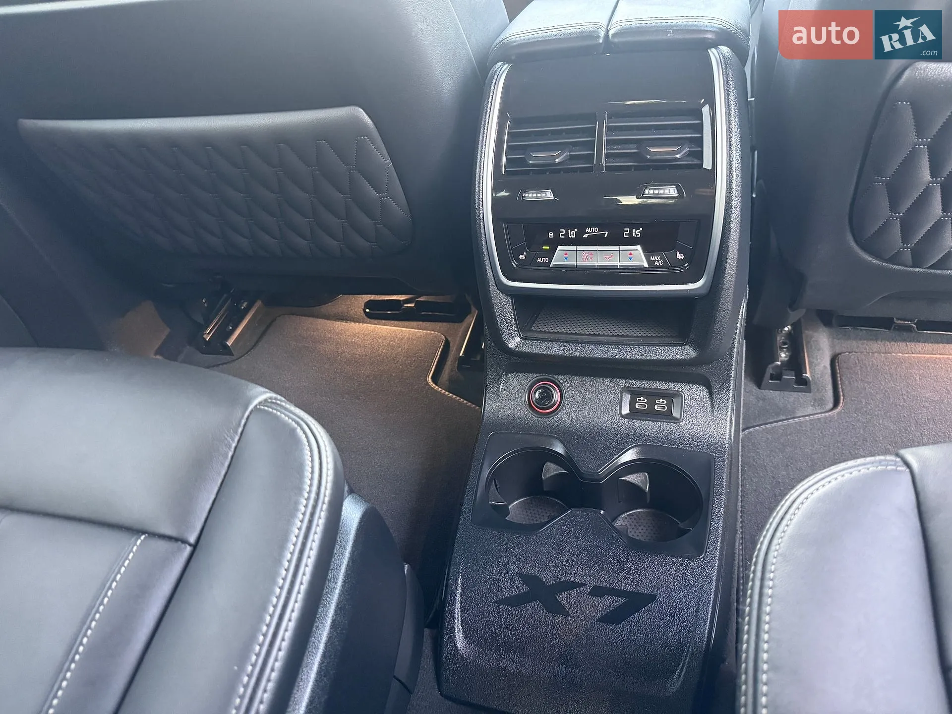 2023 BMW X7 - мініатюра 76