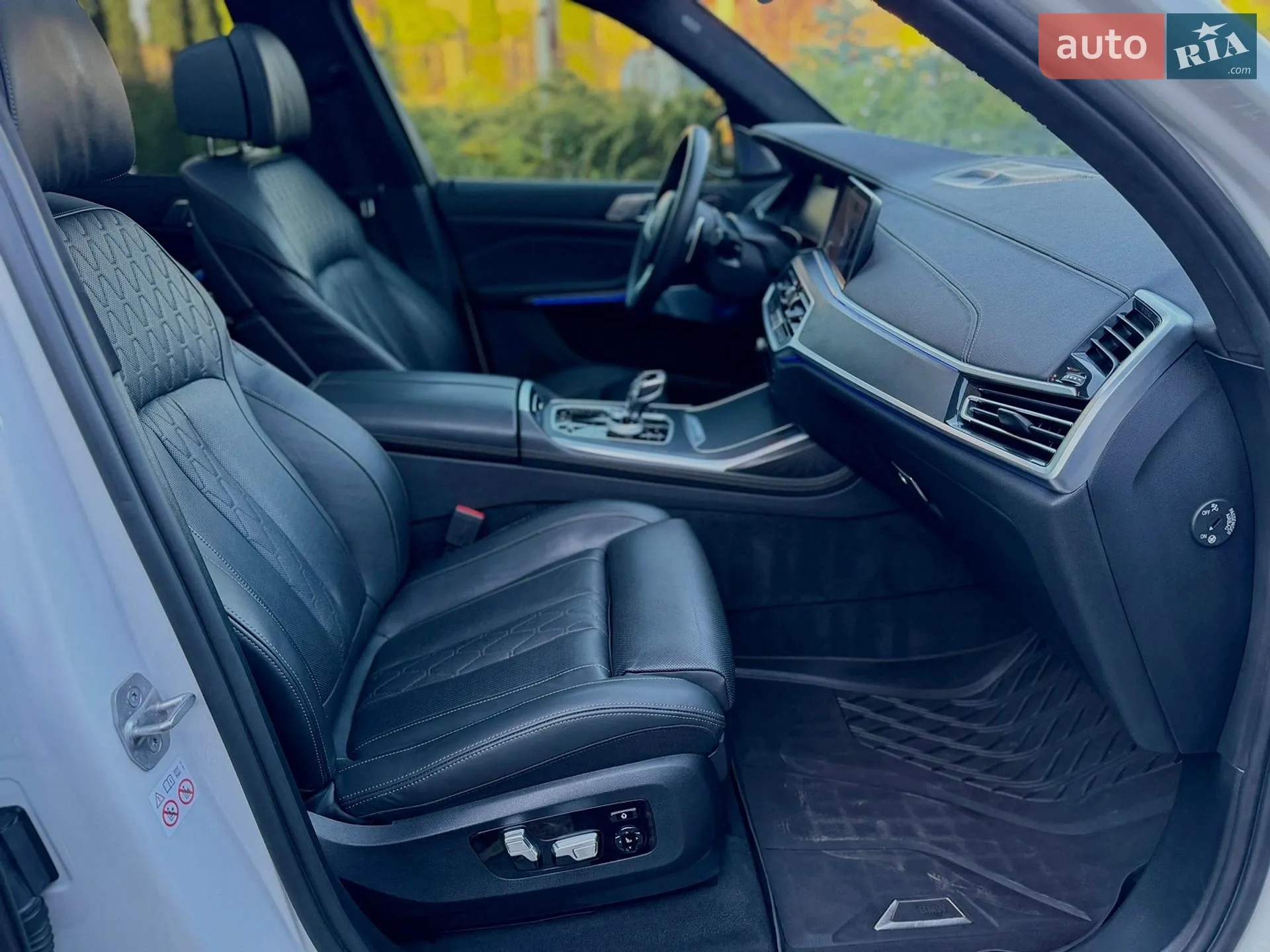 2022 BMW X7 - мініатюра 32
