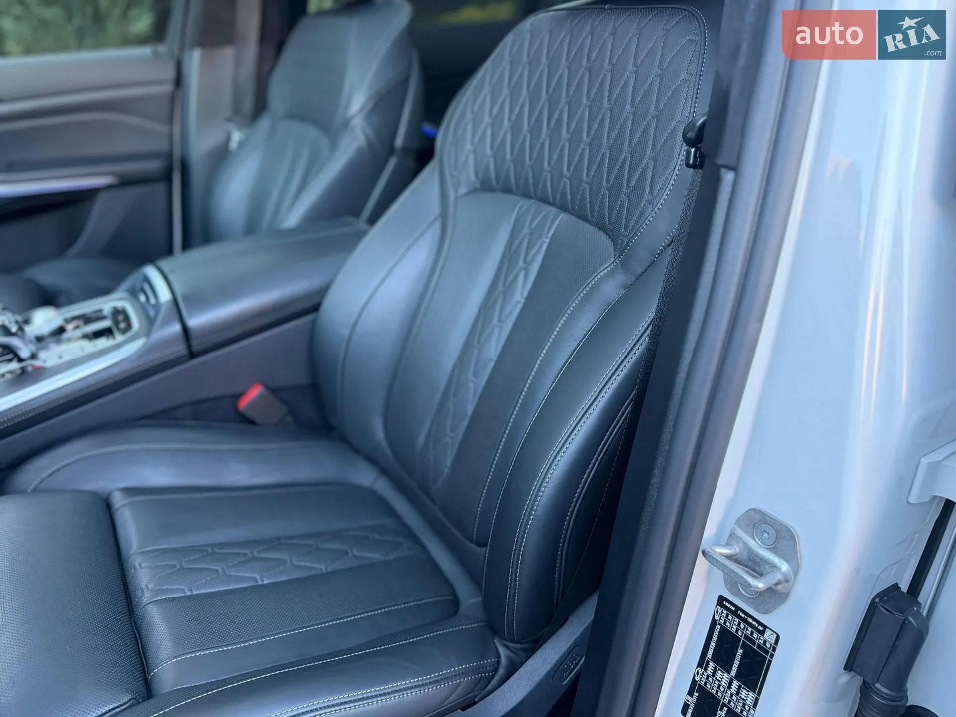 2022 BMW X7 - мініатюра 42
