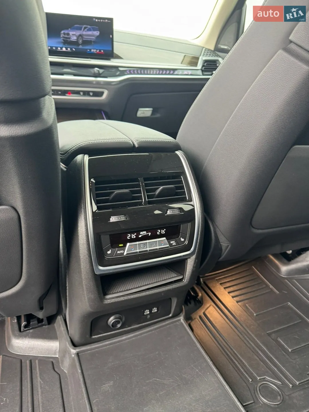 2024 BMW X7 - мініатюра 24