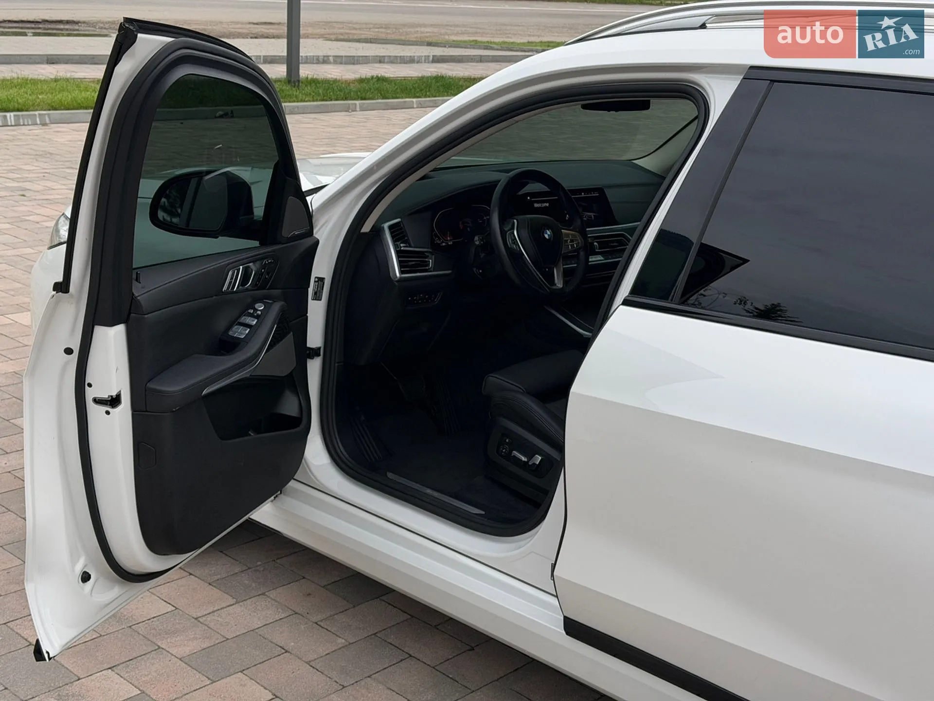 2021 BMW X7 - мініатюра 19