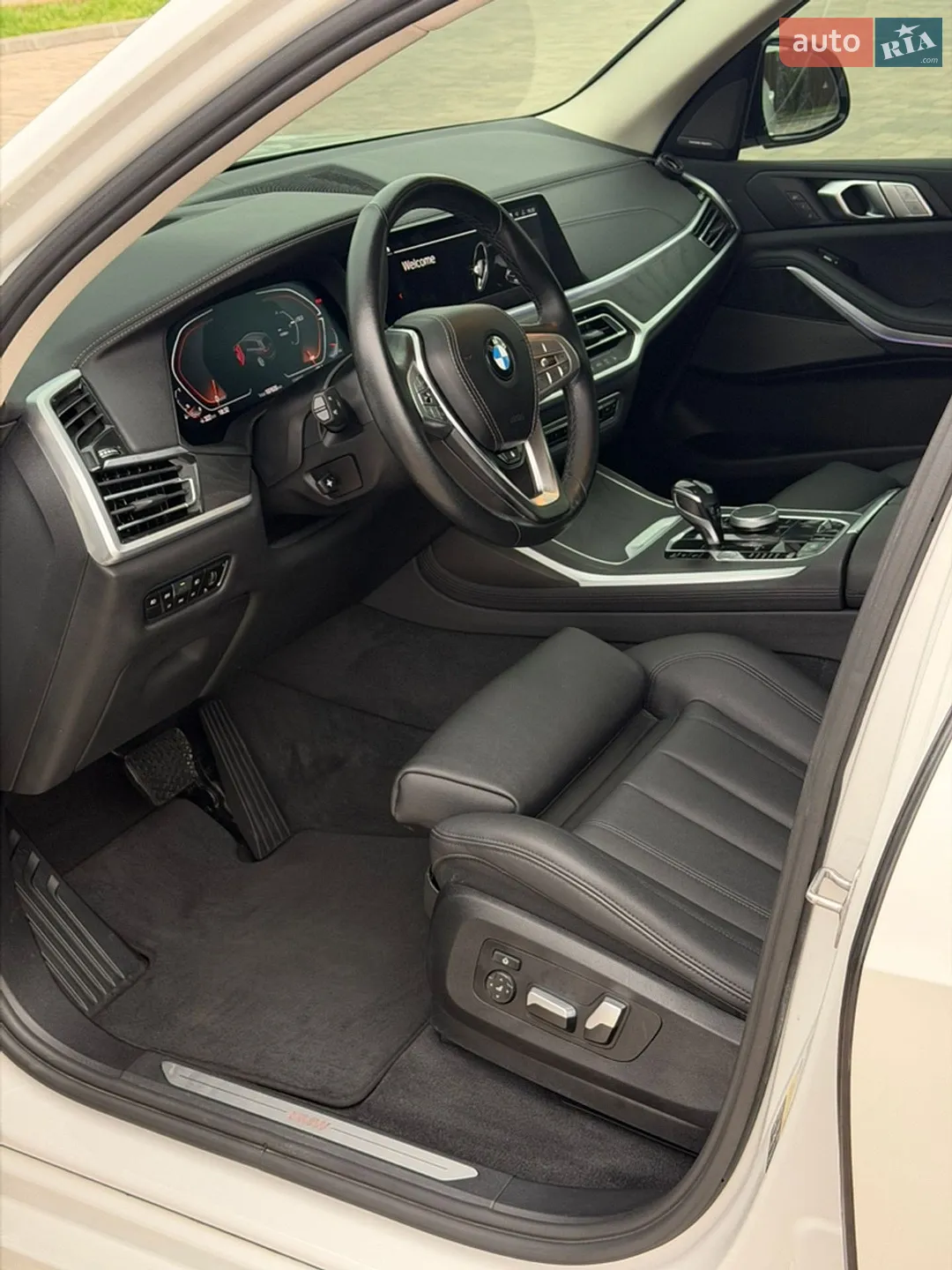 2021 BMW X7 - мініатюра 21