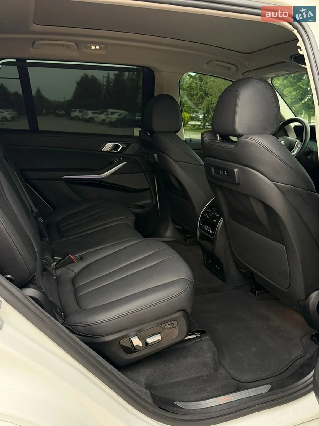2021 BMW X7 - мініатюра 38