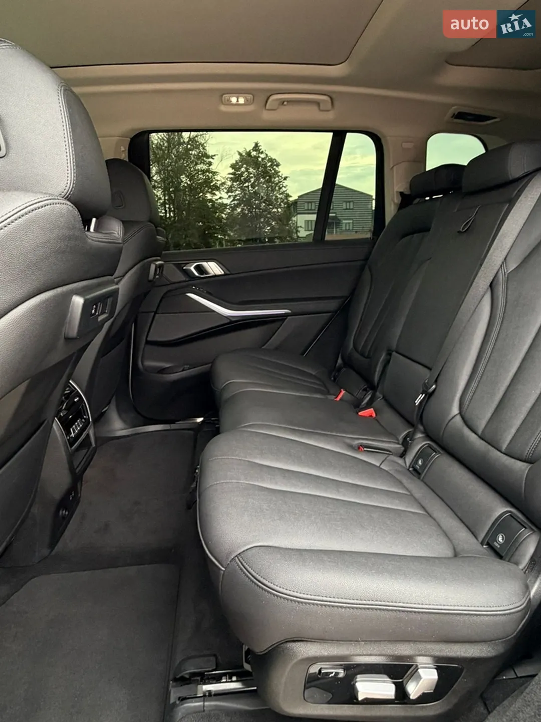 2021 BMW X7 - мініатюра 46